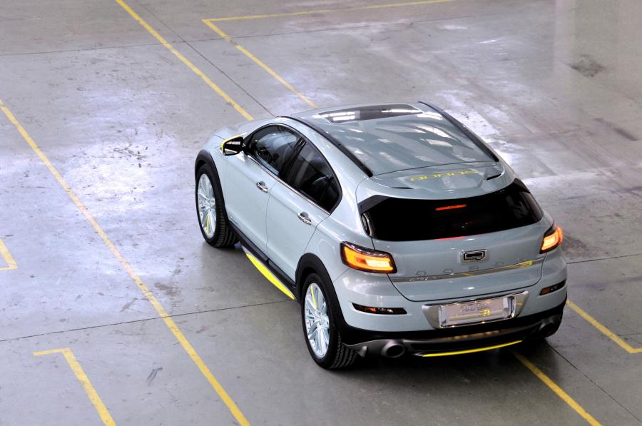  Qoros 3 QamFree Concept 2016 года  (фото 3 из 3)